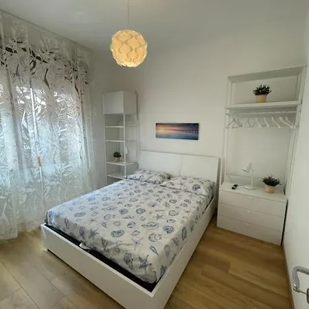 Celeste Piazza Mazzini Apartment *